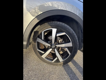 Photo 23 du bon plan NISSAN Qashqai 1.3 DIG-T 160ch Tekna DCT 2019 occasion à 16981 €
