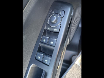 Photo 23 du bon plan FORD Puma 1.0 EcoBoost Hybrid 125ch Titanium S&S Powershift occasion à 25291 €