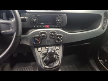 Photo 14 du bon plan FIAT Panda 1.2 8v 69ch S&S  Euro6D occasion à 8900 €