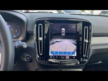 Photo 16 du bon plan VOLVO XC40 B3 163ch Ultra DCT 7 occasion à 39990 €