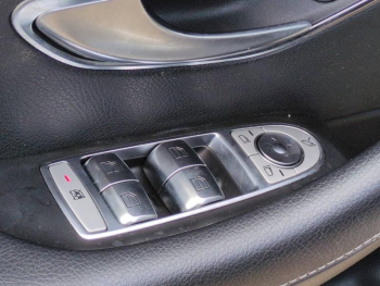 Photo 18 du bon plan MERCEDES-BENZ Classe E 350 d 258ch Fascination 9G-Tronic occasion à 24980 €