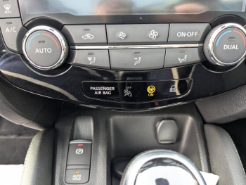 Photo 12 du bon plan NISSAN Qashqai 1.5 dCi 115ch N-Connecta DCT 2019 Euro6-EVAP occasion à 18290 €