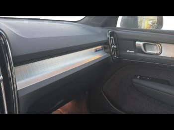 Photo 11 du bon plan VOLVO XC40 B3 163ch Start DCT 7 occasion à 30900 €