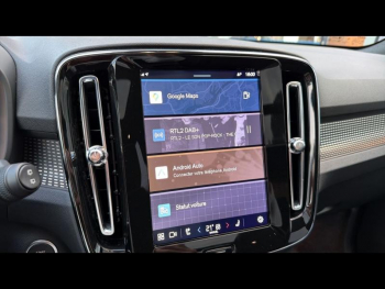 Photo 20 du bon plan VOLVO XC40 B3 163ch Ultra DCT 7 occasion à 40890 €