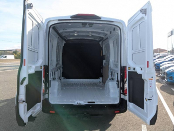 Photo 5 du bon plan FORD Transit 2T Fg VUL P350 L2H2 2.0 EcoBlue 130ch S&S Trend Business occasion à 32150 €