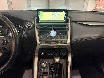 Photo 11 du bon plan LEXUS NX 300h 2WD Pack Business MY20 occasion à 27990 €