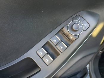 Photo 17 du bon plan FORD Puma 1.0 Flexifuel 125ch S&S mHEV ST-Line Design 3 occasion à 18990 €