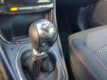 Photo 24 du bon plan FORD Puma 1.0 Flexifuel 125ch S&S mHEV ST-Line Design 3 occasion à 18990 €