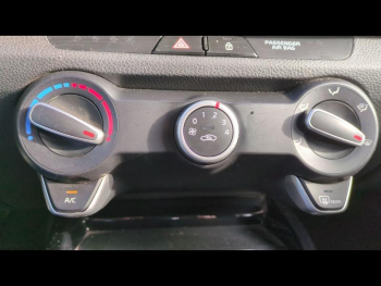 Photo 11 du bon plan KIA Rio 1.2 DPi 84ch Active occasion à 13490 €