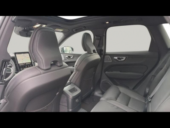 Photo 15 du bon plan VOLVO XC60 T6 Hybride Rechargeable 253 + 145ch Black Edition Geartronic 8 AWD occasion à 72900 €