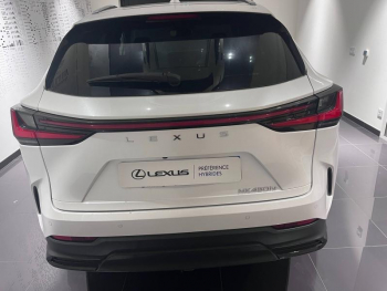 Photo 6 du bon plan LEXUS NX 450h+ Luxe 4WD MY24 occasion à 42490 €