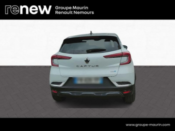 Photo 8 du bon plan RENAULT Captur 1.6 E-Tech hybride rechargeable 160ch Initiale Paris -21 occasion à 18900 €