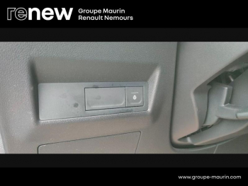 Photo 23 du bon plan RENAULT Captur 1.6 E-Tech hybride rechargeable 160ch Initiale Paris -21 occasion à 18900 €