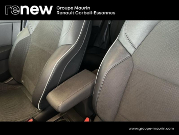 Photo 23 du bon plan RENAULT Clio 1.0 TCe 100ch Intens occasion à 11990 €