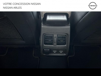 Photo 23 du bon plan RENAULT Captur 1.6 E-Tech hybride Initiale Paris occasion à 19990 €