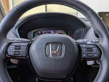 Photo 24 du bon plan HONDA ZR-V 2.0 i-MMD 184ch e:HEV Advance occasion à 41880 €