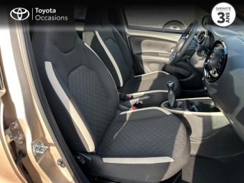Photo 6 du bon plan TOYOTA Aygo X 1.0 VVT-i 72ch Design MY23 occasion à 14290 €