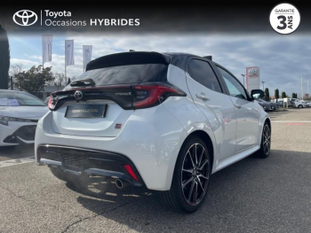 Photo 18 du bon plan TOYOTA Yaris 116h GR Sport 5p MY22 occasion à 22490 €