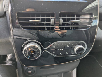 Photo 11 du bon plan RENAULT Clio 1.5 dCi 90ch Nouvelle Limited ecoÂ² 90g occasion à 10890 €