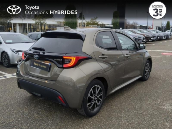 Photo 18 du bon plan TOYOTA Yaris 116h Design 5p MY22 occasion à 20980 €