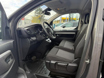 Photo 18 du bon plan TOYOTA ProAce Verso Long 2.0 180 D-4D Executive Techno BVA RC23 occasion à 38600 €