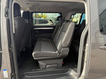 Photo 19 du bon plan TOYOTA ProAce Verso Long 2.0 180 D-4D Executive Techno BVA RC23 occasion à 38600 €