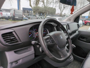 Photo 12 du bon plan PEUGEOT Expert Fg VUL Standard 2.0 BlueHDi 120ch Premium Pack S&S occasion à 17990 €