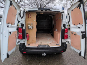 Photo 16 du bon plan PEUGEOT Expert Fg VUL Standard 2.0 BlueHDi 120ch Premium Pack S&S occasion à 17990 €