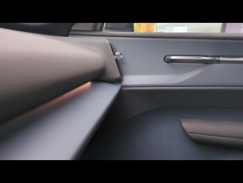 Photo 31 du bon plan VOLVO EX30 Single Extended Range 272ch Plus occasion à 41900 €