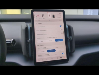 Photo 39 du bon plan VOLVO EX30 Single Extended Range 272ch Plus occasion à 41900 €
