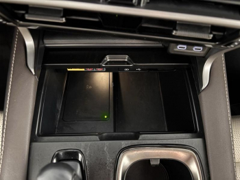 Photo 19 du bon plan LEXUS RX 450h+ Executive 4WD occasion à 65990 €