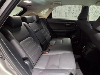 Photo 13 du bon plan LEXUS NX 300h 4WD Executive Euro6d-T occasion à 33890 €