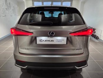 Photo 17 du bon plan LEXUS NX 300h 4WD Executive Euro6d-T occasion à 33890 €