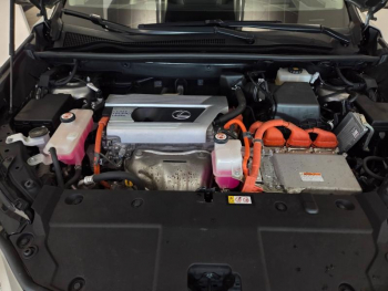 Photo 19 du bon plan LEXUS NX 300h 4WD Executive Euro6d-T occasion à 33890 €