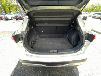 Photo 18 du bon plan NISSAN Qashqai 1.3 Mild Hybrid 158ch N-Connecta Xtronic occasion à 21990 €