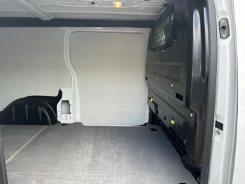 Photo 15 du bon plan TOYOTA ProAce VUL Long 2.0 D-4D 140 Start Pack Confort BVA MC24 occasion à 29900 €