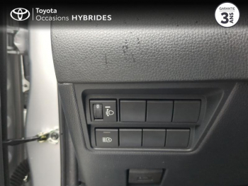 Photo 21 du bon plan TOYOTA Yaris 116h Design 5p MY22 occasion à 20980 €