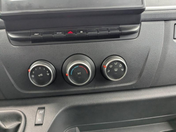 Photo 19 du bon plan RENAULT Master Fg VUL F3500 L2H2 2.3 dCi 135ch Grand Confort  18120HT occasion à 19917 €