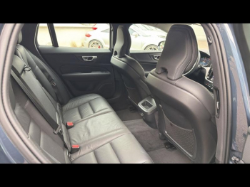 Photo 12 du bon plan VOLVO V60 B4 197ch Plus Style Dark DCT 7 occasion à 42490 €