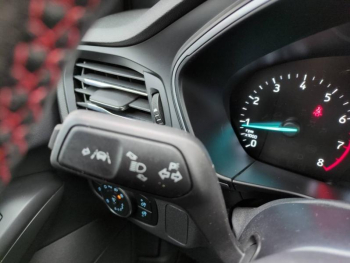 Photo 12 du bon plan FORD Focus 1.0 Flexifuel mHEV 125ch ST-Line Style occasion à 18400 €