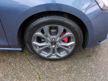 Photo 21 du bon plan FORD Focus 1.0 Flexifuel mHEV 125ch ST-Line Style occasion à 18400 €