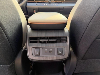 Photo 19 du bon plan NISSAN ARIYA Electrique 306ch 87kWh e-4ORCE Evolve occasion à 39490 €