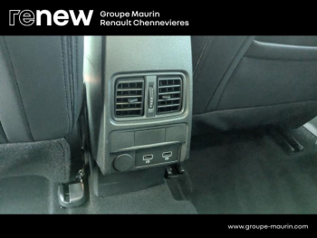 Photo 32 du bon plan RENAULT Arkana 1.6 E-Tech hybride 145ch Techno -22 occasion à 19990 €