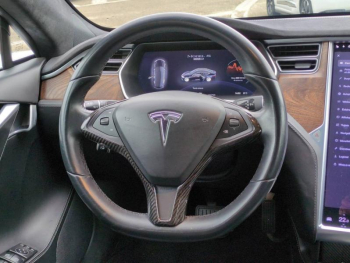 Photo 22 du bon plan TESLA Model S 100D Dual Motor occasion à 28990 €