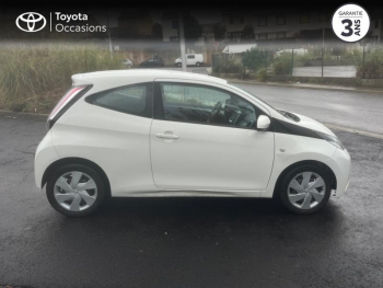 Photo 17 du bon plan TOYOTA Aygo 1.0 VVT-i 69ch x-play x-shift 3p occasion à 9990 €