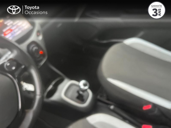 Photo 23 du bon plan TOYOTA Aygo 1.0 VVT-i 69ch x-play x-shift 3p occasion à 9990 €