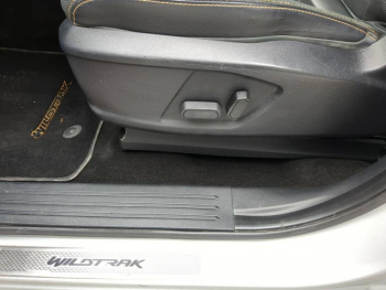 Photo 11 du bon plan FORD Ranger VUL 2.0 TDCi 213ch Double Cabine Wildtrak occasion à 33990 €