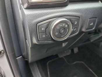 Photo 13 du bon plan FORD Ranger VUL 2.0 TDCi 213ch Double Cabine Wildtrak occasion à 33990 €