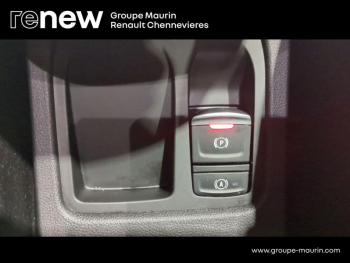 Photo 28 du bon plan RENAULT Clio 1.6 E-Tech hybride 145ch Techno occasion à 17999 €