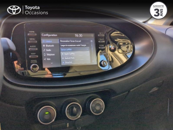 Photo 15 du bon plan TOYOTA Aygo X 1.0 VVT-i 72ch Dynamic occasion à 11896 €